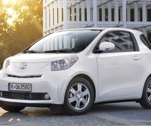 Toyota iQ