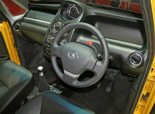 Interior del Tata Nano